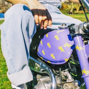 收聽boy pablo的leave me alone (LA demo)歌詞歌曲