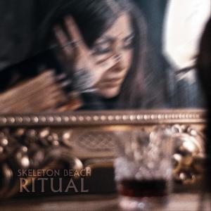 ดาวน์โหลดและฟังเพลง Binding พร้อมเนื้อเพลงจาก Skeleton Beach