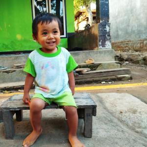 Listen to Nyeing song with lyrics from dedek maulida