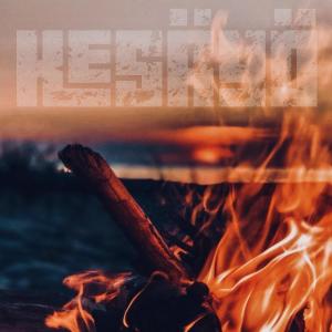收聽Threelaxs的Kesäyö歌詞歌曲
