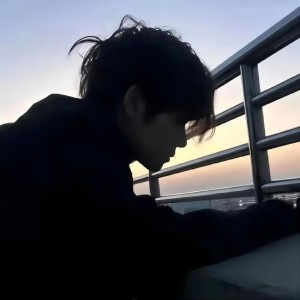 Listen to In The End林肯公园 (小弑神 remix) (Remix) song with lyrics from 小弑神