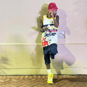 default playlist img