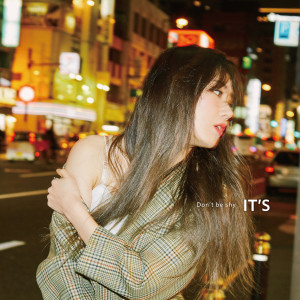 อัลบัม Don't be shy ศิลปิน It's