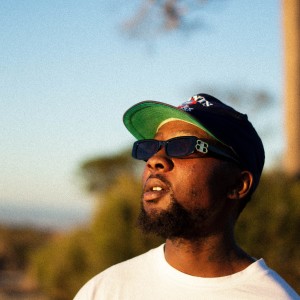 收聽L.T.R的LaPoni (feat. SANDZ) (Explicit)歌詞歌曲