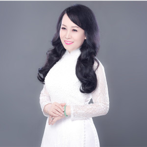 收聽Bùi Tuyết Mai的Thăm Mộ Chị Sáu歌詞歌曲