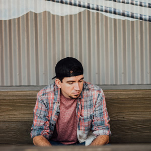 收聽Danny Dillon的Our First Song歌詞歌曲