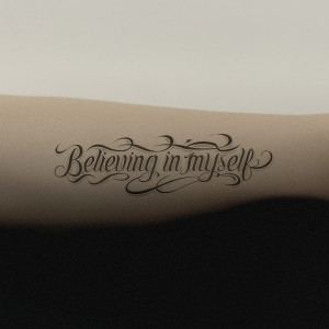 收聽hyde的Believing In Myself歌詞歌曲