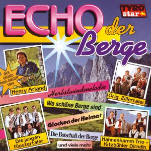 Dengarkan lagu Wo schöne Berge sind (with Den Kitzbühler Dirndln) nyanyian Hahnenkamm Trio dengan lirik