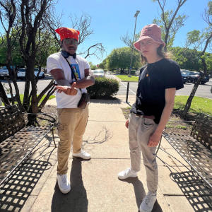 收聽ANAZ0R0的PRETTY UGLY WORLD (feat. Cacity) (Explicit)歌詞歌曲