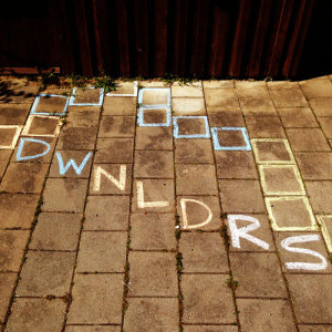 收聽DWNLDRS的Sad but True歌詞歌曲