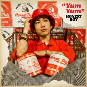 ดาวน์โหลดและฟังเพลง YUM YUM พร้อมเนื้อเพลงจาก HONEST BOY