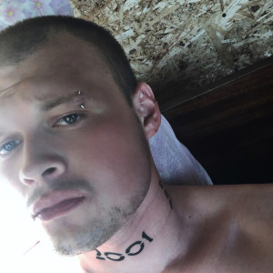 收聽DERAGLIULLIN的ПРОЩЕНИЕ (Explicit)歌詞歌曲