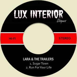 ดาวน์โหลดและฟังเพลง Sugar Town พร้อมเนื้อเพลงจาก Lara & The Trailers