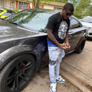 Yonboutcash的專輯By my lonely (Explicit)