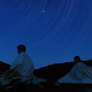 收聽Jihu的月亮追啊追歌詞歌曲