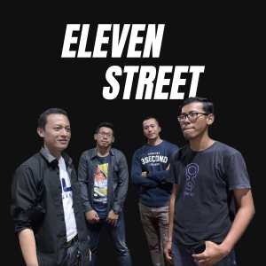 Dengarkan Kepedihan Cinta lagu dari Eleventstreet dengan lirik