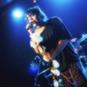 收聽Kude的Monsoon歌詞歌曲