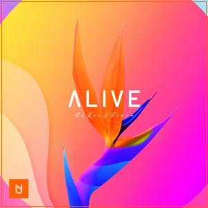 Dengarkan lagu Alive nyanyian AhXon dengan lirik
