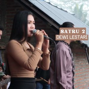 Dewi Lestari的專輯Satru 2