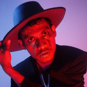 Listen to Nobody song with lyrics from Theo Tacoy