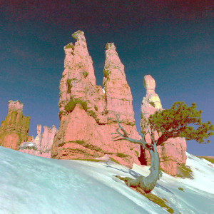 Dengarkan lagu Ravine nyanyian Schmiddunsk dengan lirik