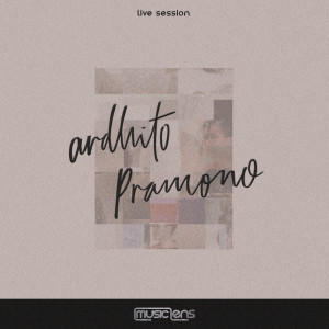 收聽Ardhito Pramono的say hello ( Live Studio Session) (Live Studio Session)歌詞歌曲
