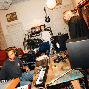 default playlist img