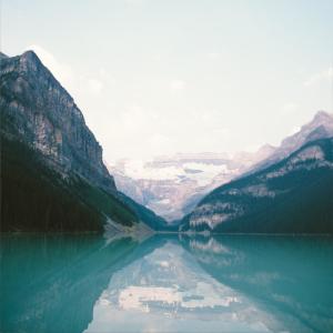 ดาวน์โหลดและฟังเพลง Waves of Harmony พร้อมเนื้อเพลงจาก Damien Jeunet