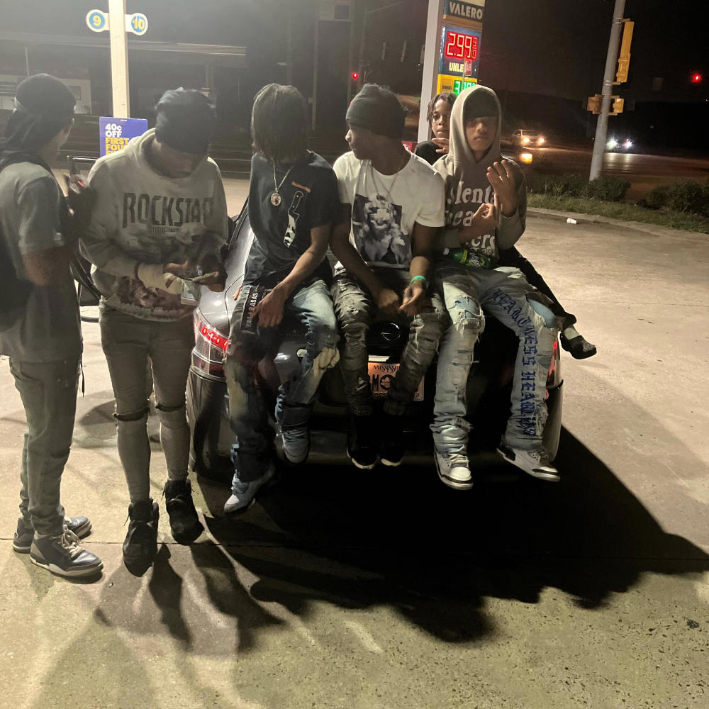 Bkabycrook - let em kno ft trxpgod (feat. Trxpgod) (Explicit)