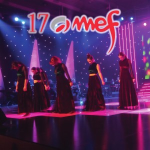 ดาวน์โหลดและฟังเพลง Da bi mogla (Live) พร้อมเนื้อเพลงจาก Nikolina Hižar