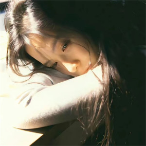 Dengarkan lagu SHDOW OF THE SUN (抒情版) nyanyian None dengan lirik