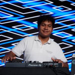 default playlist img