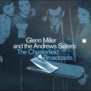 收聽Glenn Miller & The Andrews Sisters的The Little Red Fox (N'ya N'ya Ya Can't Catch Me)歌詞歌曲