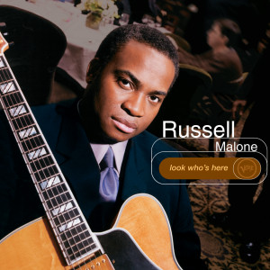 ดาวน์โหลดและฟังเพลง The Angle พร้อมเนื้อเพลงจาก Russell Malone