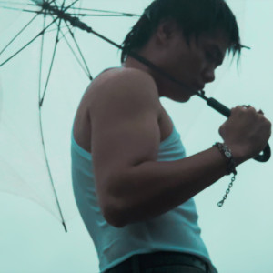 收聽KRAY的下在心裏的雨歌詞歌曲