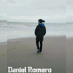 Listen to El Signo Lingüistico song with lyrics from Daniel Romero