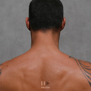 ดาวน์โหลดและฟังเพลง Quiéreme พร้อมเนื้อเพลงจาก Ricky Martin