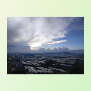 Album dimension oleh middmoon