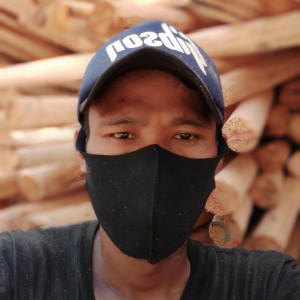 Listen to Tuhan Sampaikan Aku Mencintainya song with lyrics from arief akdw