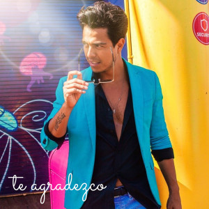 Listen to Te Agradezco song with lyrics from Adrián García