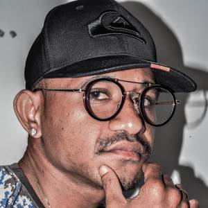 Listen to SA KALAH song with lyrics from Ape Napsor