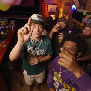 default playlist img