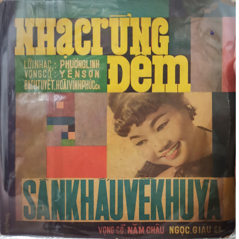 Sân Khấu Về Khuya