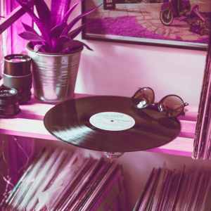 default playlist img