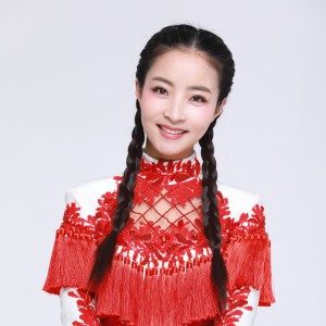 Listen to 看谁都不如你 (完整版) song with lyrics from 王小妮