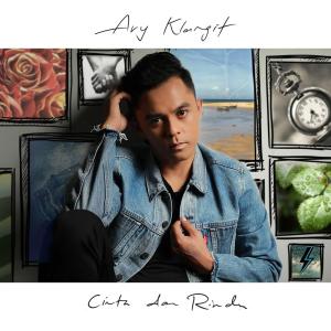 ดาวน์โหลดและฟังเพลง Cinta dan Rindu พร้อมเนื้อเพลงจาก Ary Hadre