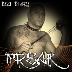 ดาวน์โหลดและฟังเพลง Freak พร้อมเนื้อเพลงจาก Izzi Starz