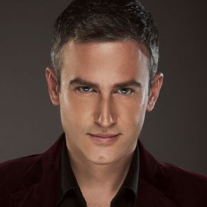 Listen to Veći Od ljubavi song with lyrics from Giuliano