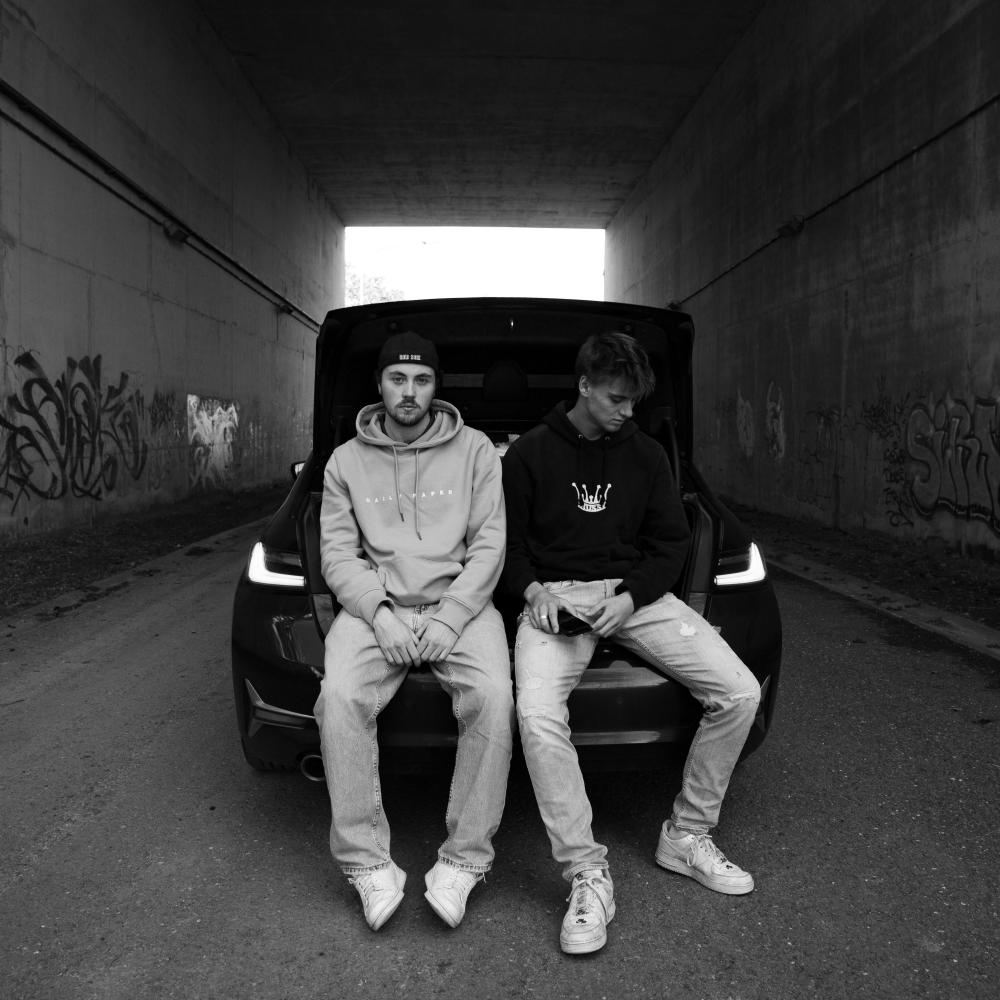 maintenant (feat. ely) (Explicit)