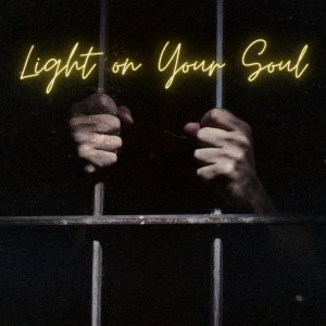 Dengarkan Light on Your Soul (Explicit) lagu dari Crucial dengan lirik